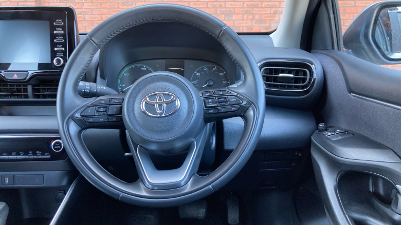 Toyota Yaris 1.5 Hybrid Icon 5dr CVT Hybrid Hatchback